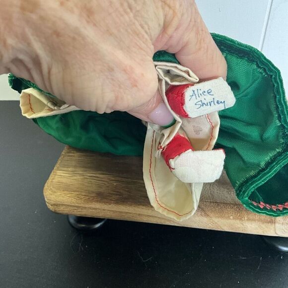 Native American Doll Green Velvet Dress Beaded Handmade 9" Vintage - Picture 10 of 10